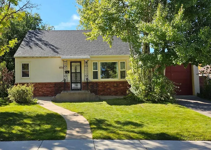 3 Bd, 2 Ba, 6-8 For Families, Near Park & Uw * Laramie